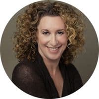 Donna Brooks Headshot