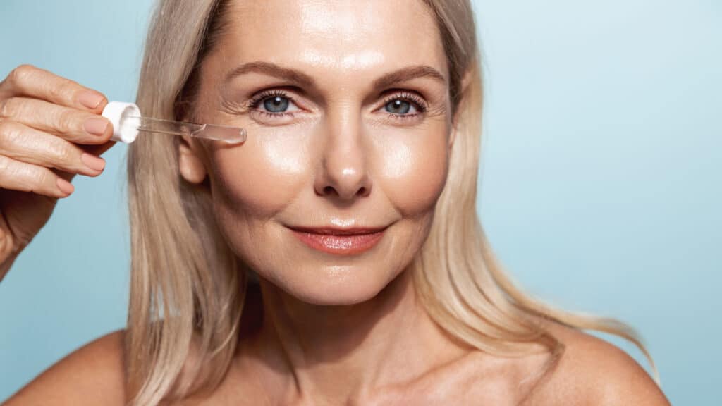 Older women treating herself to self-care. Glow up.
