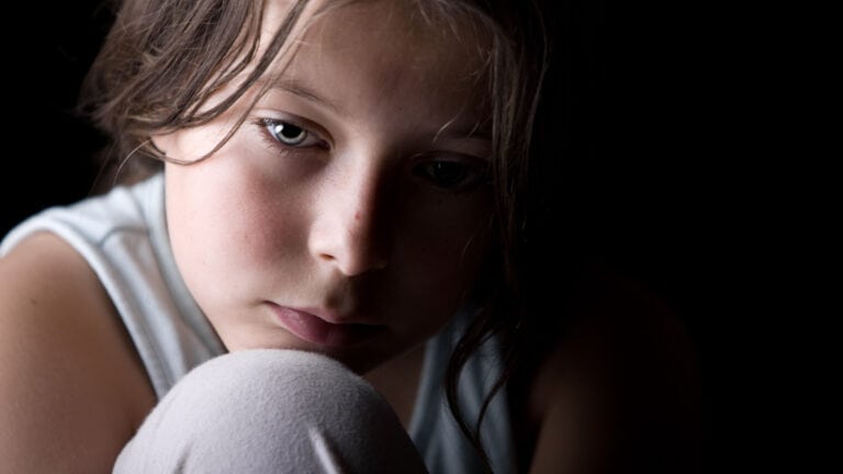 12 ’50s Parenting Practices We Now Know Were Terrible for Kids’ Brains