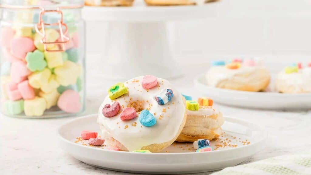 air_fryer_lucky_charms_marshmallow_donuts_bella_bucchiotti_5.