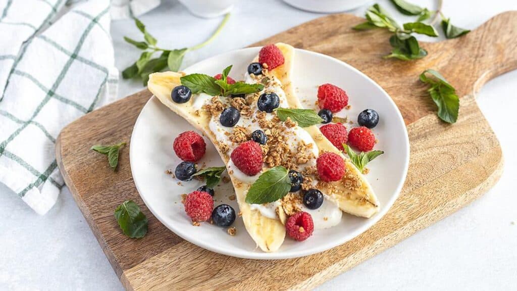 healthy_breakfast_banana_split_with_berries_bella_bucchiotti_5.