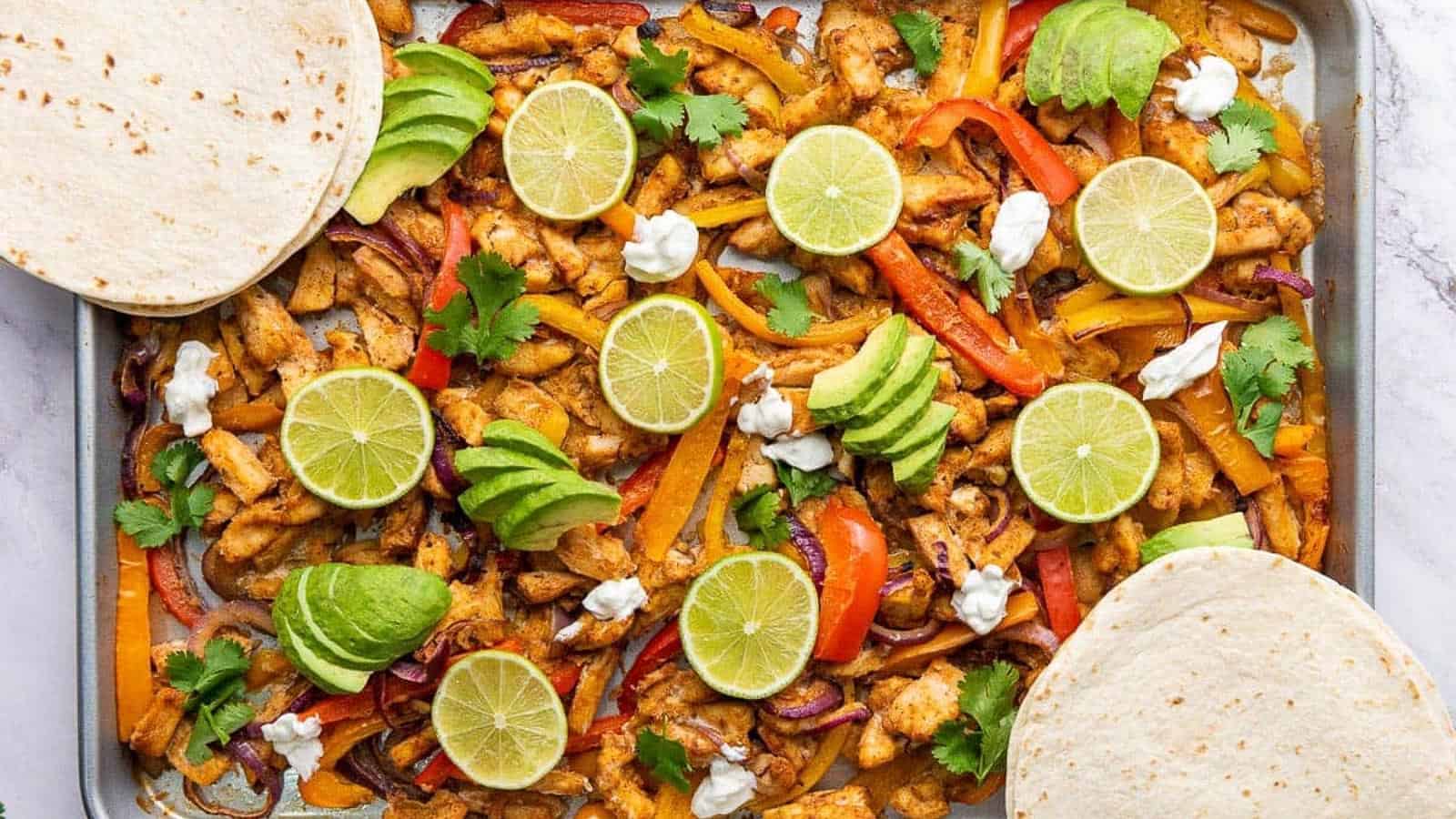 sheet-pan-chicken-fajitas-5.