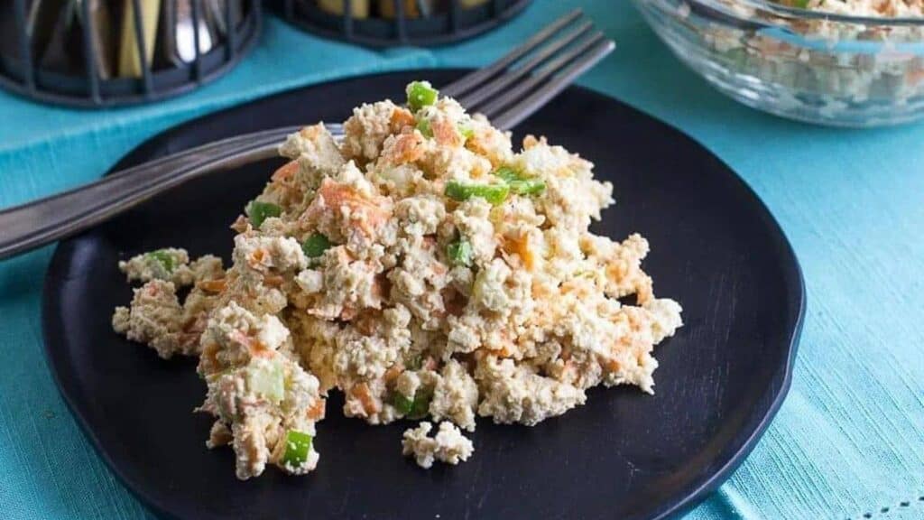 tofu-salad-on-plate.