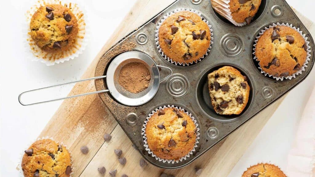Chocolate-chip-muffins.