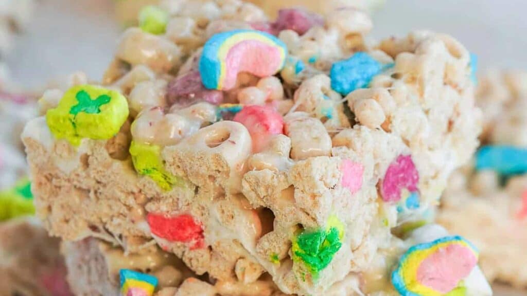 Lucky-Charms-Treats-1.