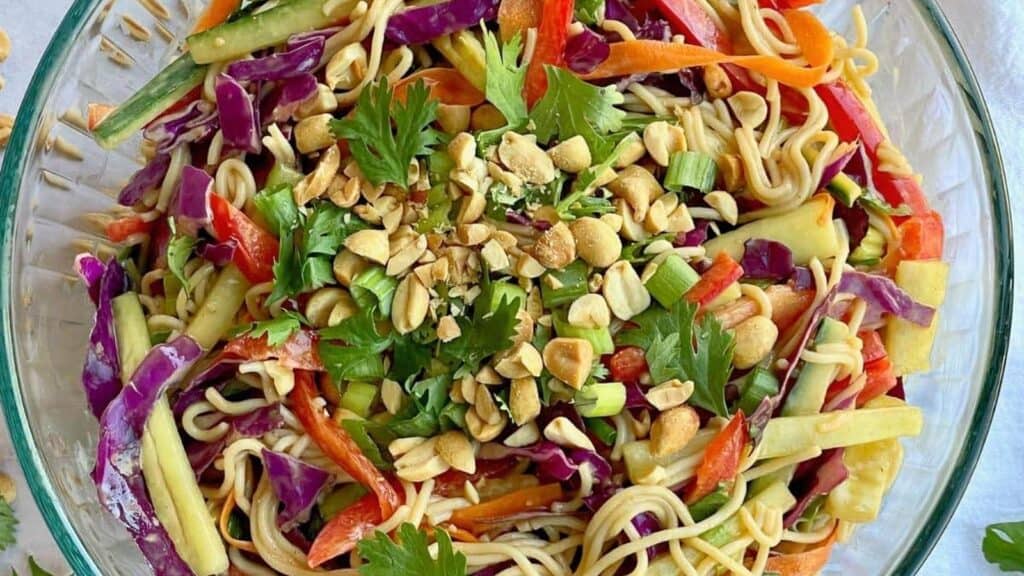 Vegan-Thai-noodle-salad.