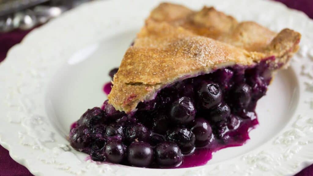 blueberry-pie-slice.