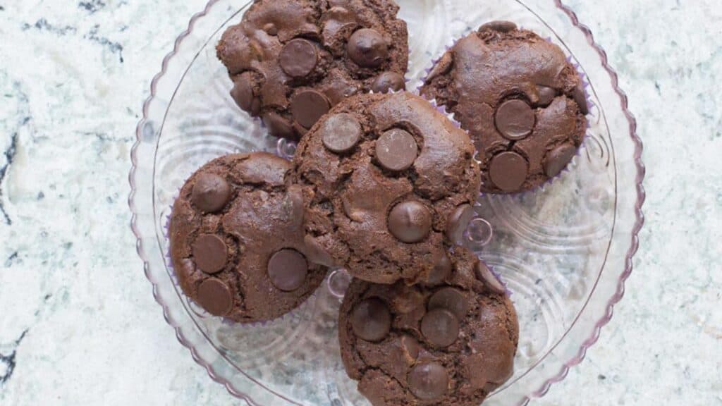 chocolate-chunk-muffins-overhead-copy.