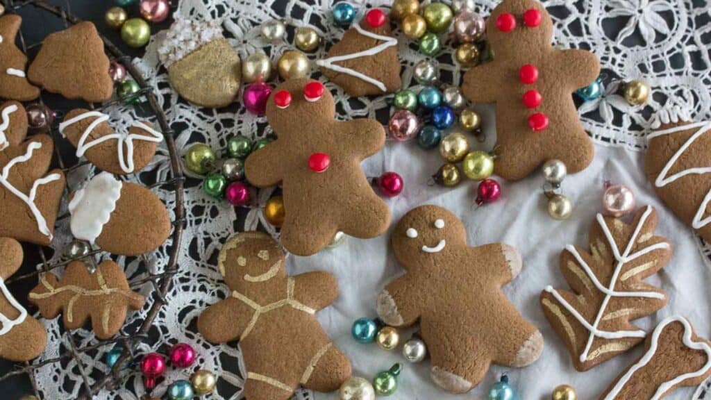 overhead-gingerbread-cookies.