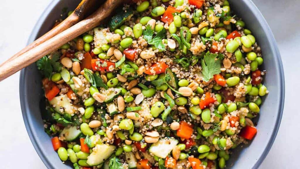 quinoa-edamame-salad-with-asian-salad-dressing-7401797.
