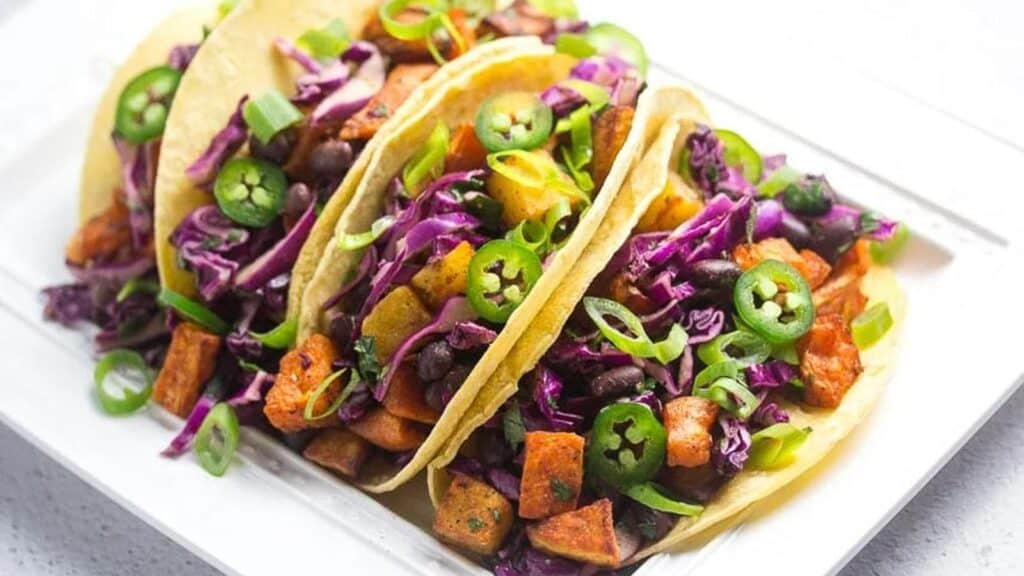 side-overhead-view-of-low-FODMAP-sweet-potato-tacos-with-black-beans_.