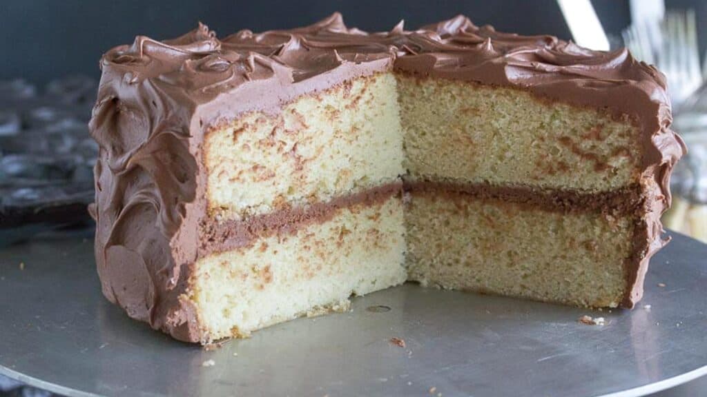 yellow-layer-cake-with-chocolate-frosting.