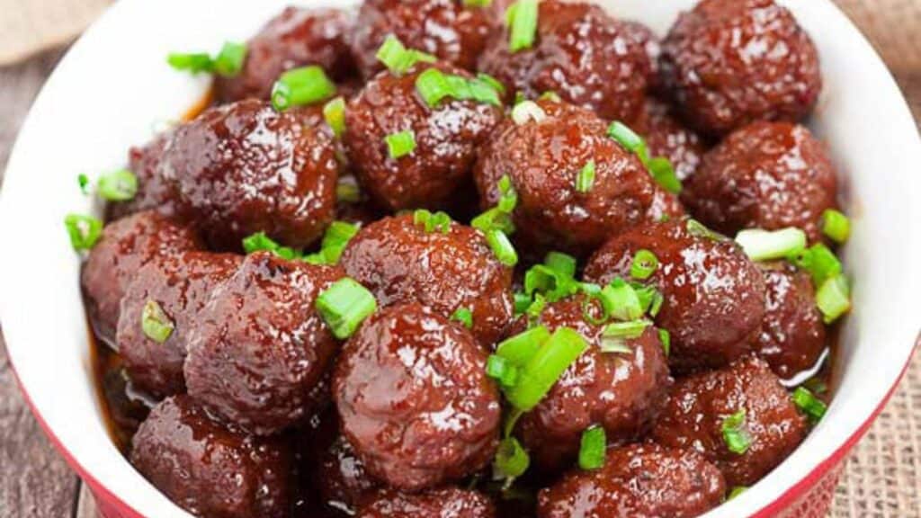 3-Ingredient-Crock-Pot-Meatballs-2_edited-1.