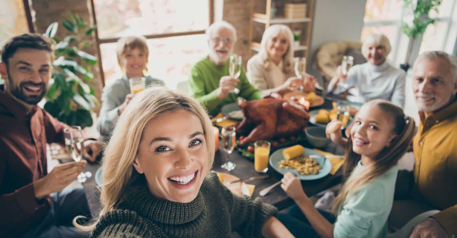 happy thanksgiving dinner.