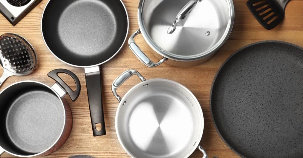 posts pans.