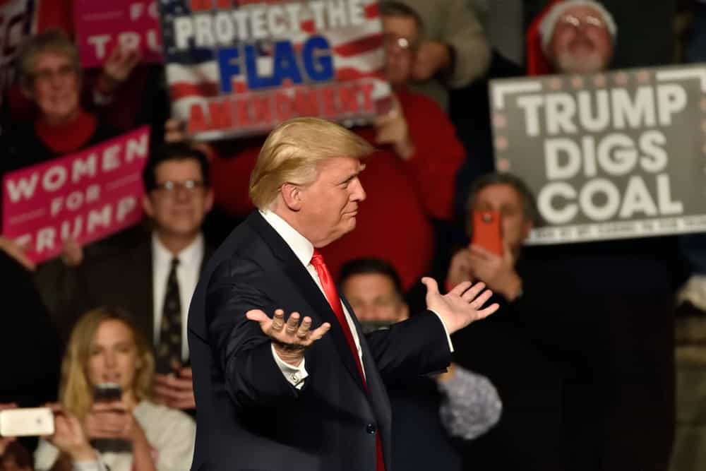 Hershey,,Pa,-,December,15,,2016:,President-elect,Donald,Trump,Opens