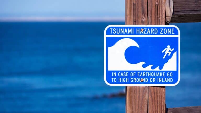Tsunami.