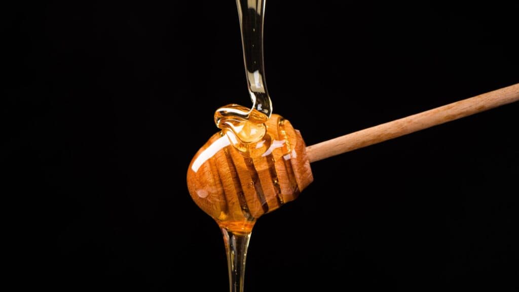honey dipper.