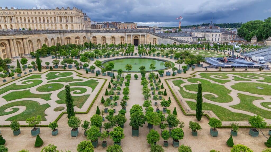 Versailles.