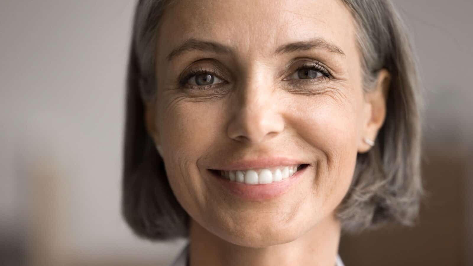 15 Genuine Reasons Older Women Make Exceptional Partners