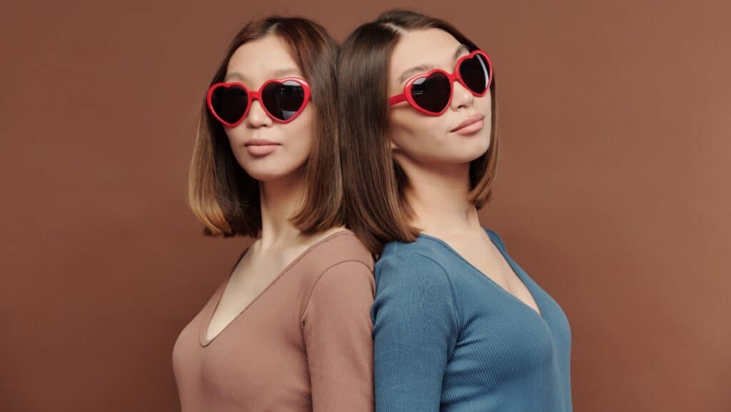 Twin women.