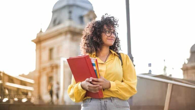 10 Reasons Why Women Are Choosing to Leave the U.S