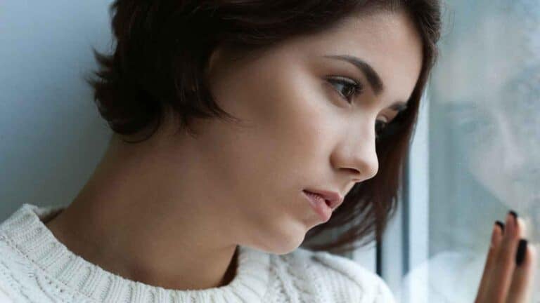 10 Things Women May Say When Love Begins to Fade