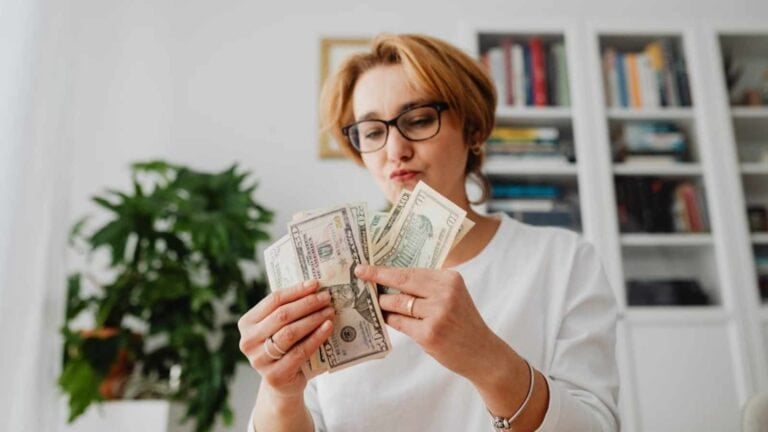 Mindless spending and financial instability