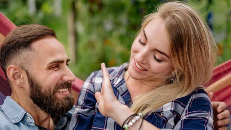 15 things women wish men would do on a date