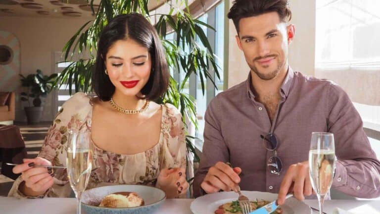6 Questions to Avoid and 6 to Ask on a First Date