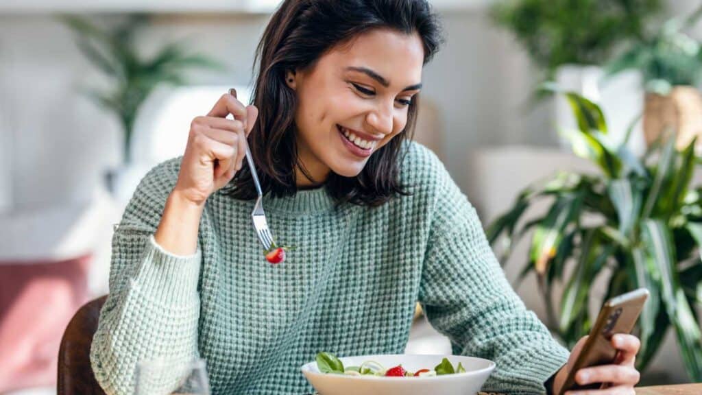 15 Everyday Habits That Secretly Age You