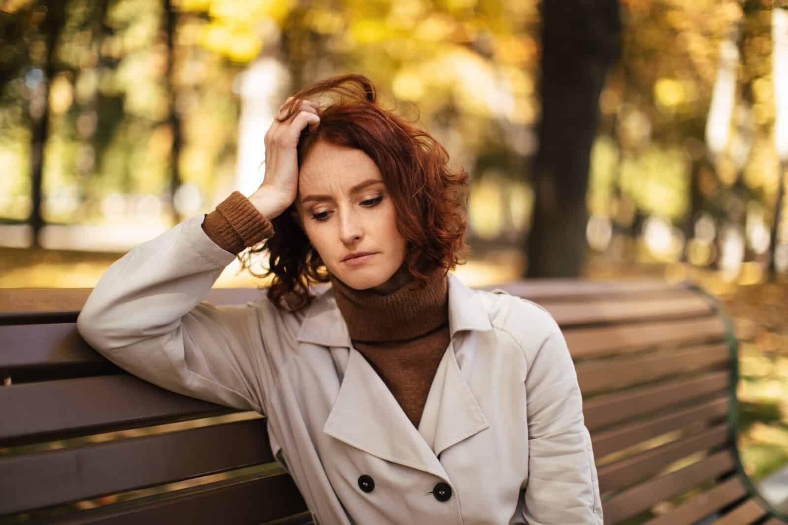 12 Common Behaviors of Women Struggling with Self-Acceptance