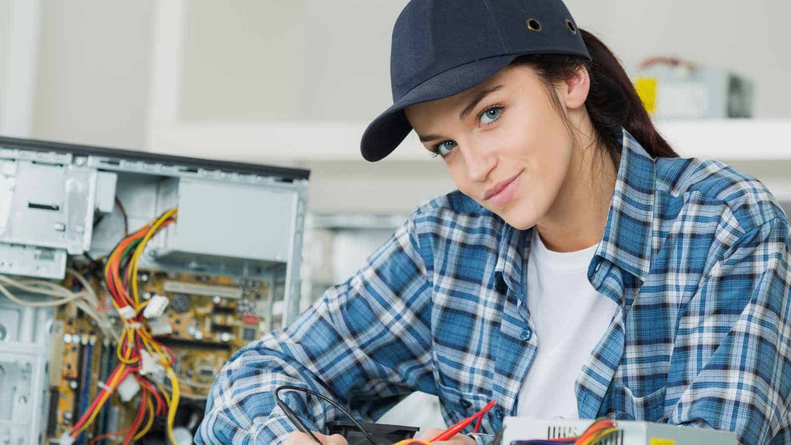 12 Reasons Why More Women Are Choosing the Trades Over Offices