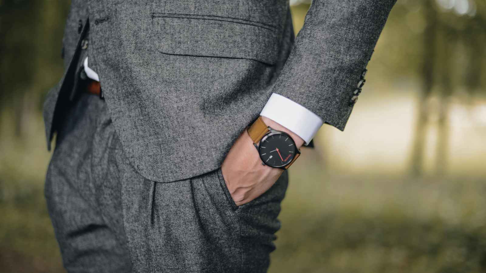 15 Common Men’s Fashion Mistakes Women Notice