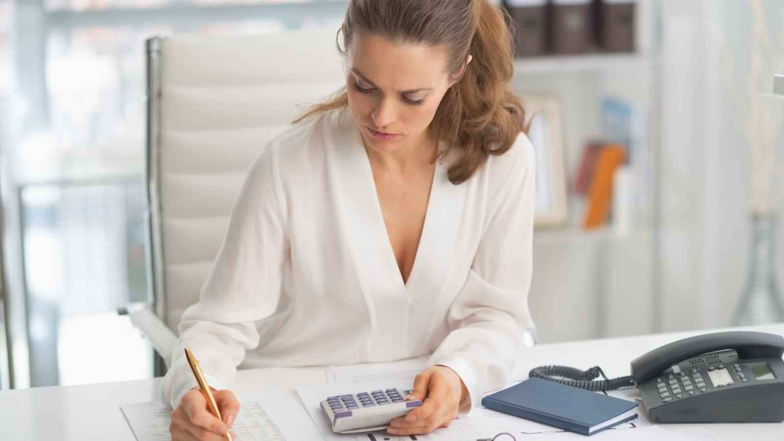 12 Things Gen Z Women Know About Money That Older Generations Didn’t