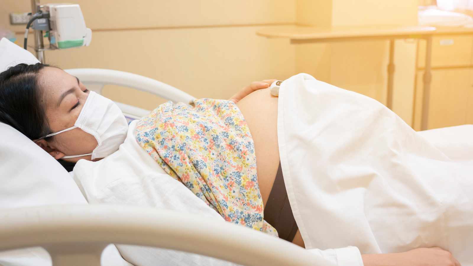 Hilarious Myths About Childbirth That Are Totally Wrong