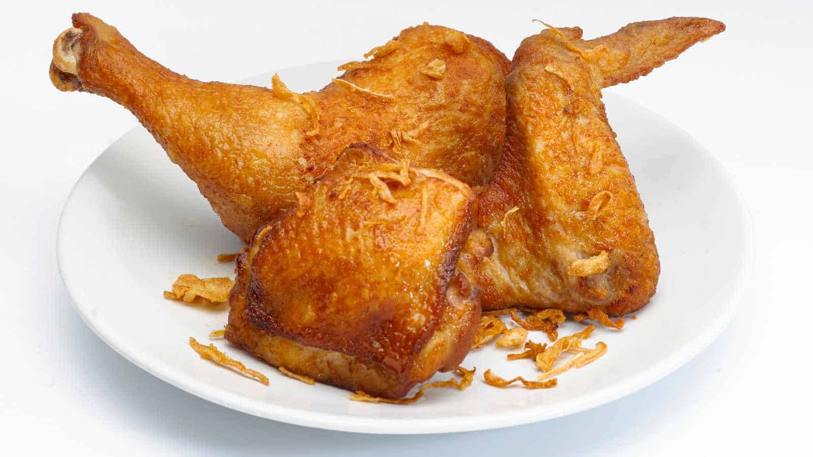 8 Foods That Turn Toxic When Microwaved