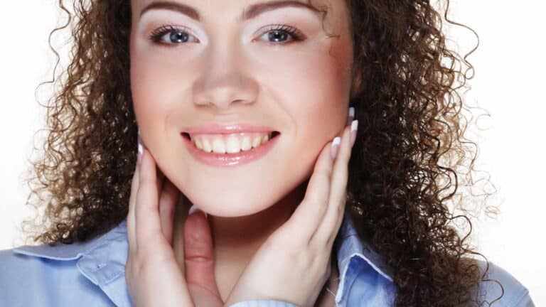 10 Things That Can Make Mature Women Appear Older Than They Really Are10 Things That Can Make Mature Women Appear Older Than They Really Are