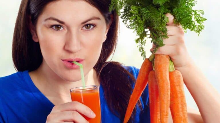 8 Reasons to Sip on Carrot Juice Every Day