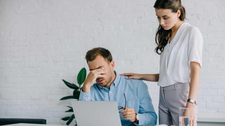 Behaviors That Suggest a Person May Struggle in Life