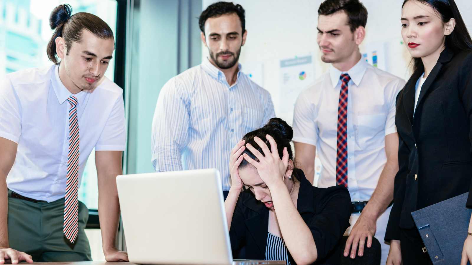 Behaviors That Suggest a Person May Struggle in Life