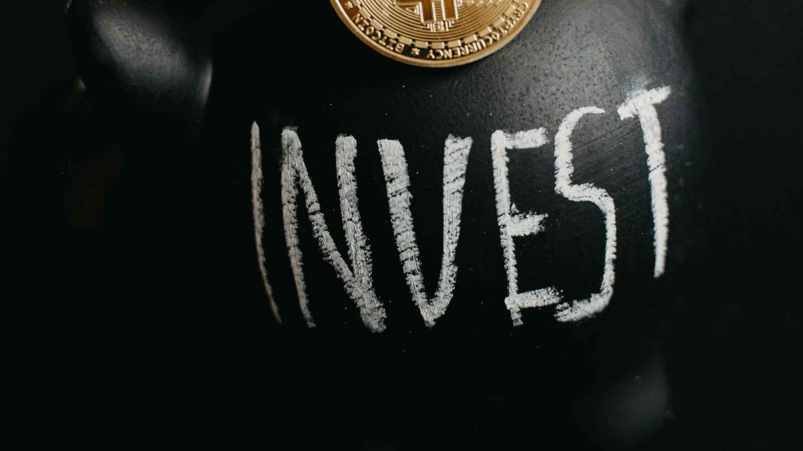 12 Things Gen Z Women Know About Money That Older Generations Didnโt