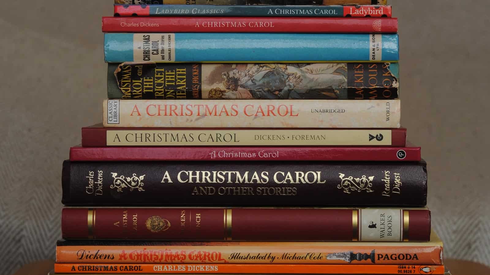 Dickens_-_Christmas_Carol_editions_-_2020-01-03_-_Andy_Mabbett. Creative Commons Attribution-Share Alike 4.0 International