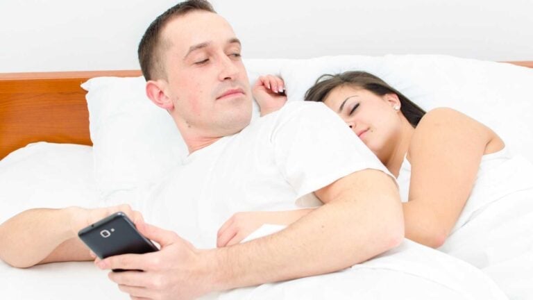 Reasons Why Men Might Notice Other Women, Even When They're Committed