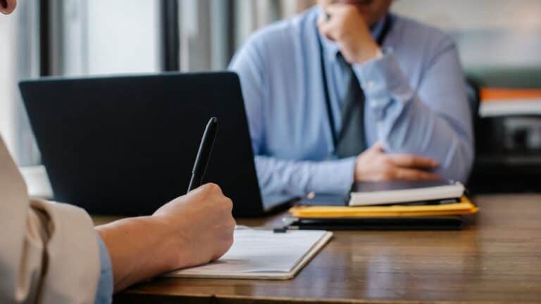 11 silent interview mistakes career experts say candidates often make