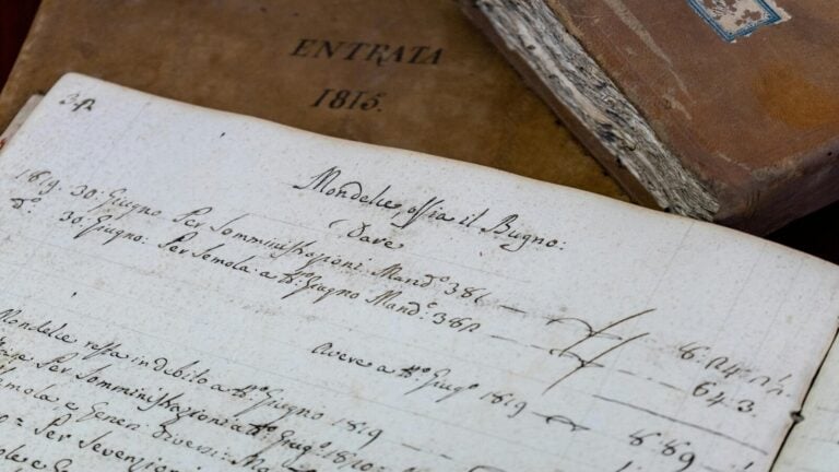 Ancient sources outside the Bible that mention Jesus or his followers
