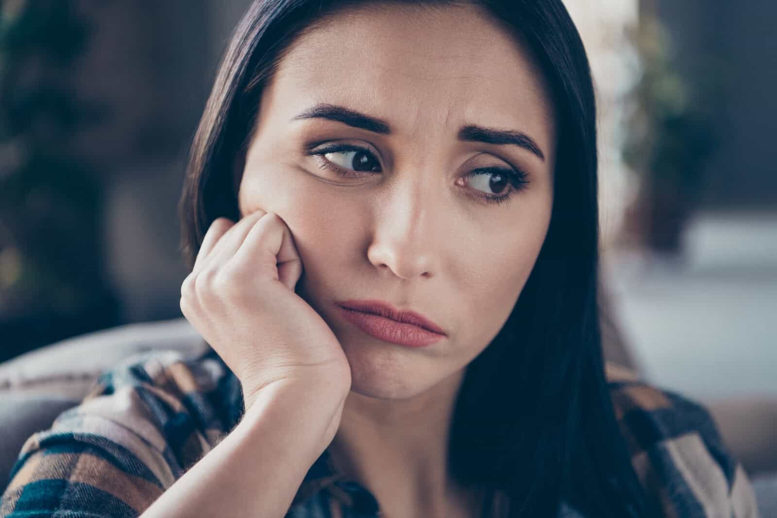 Be cautious about marrying a woman who thinks these 10 things are acceptable