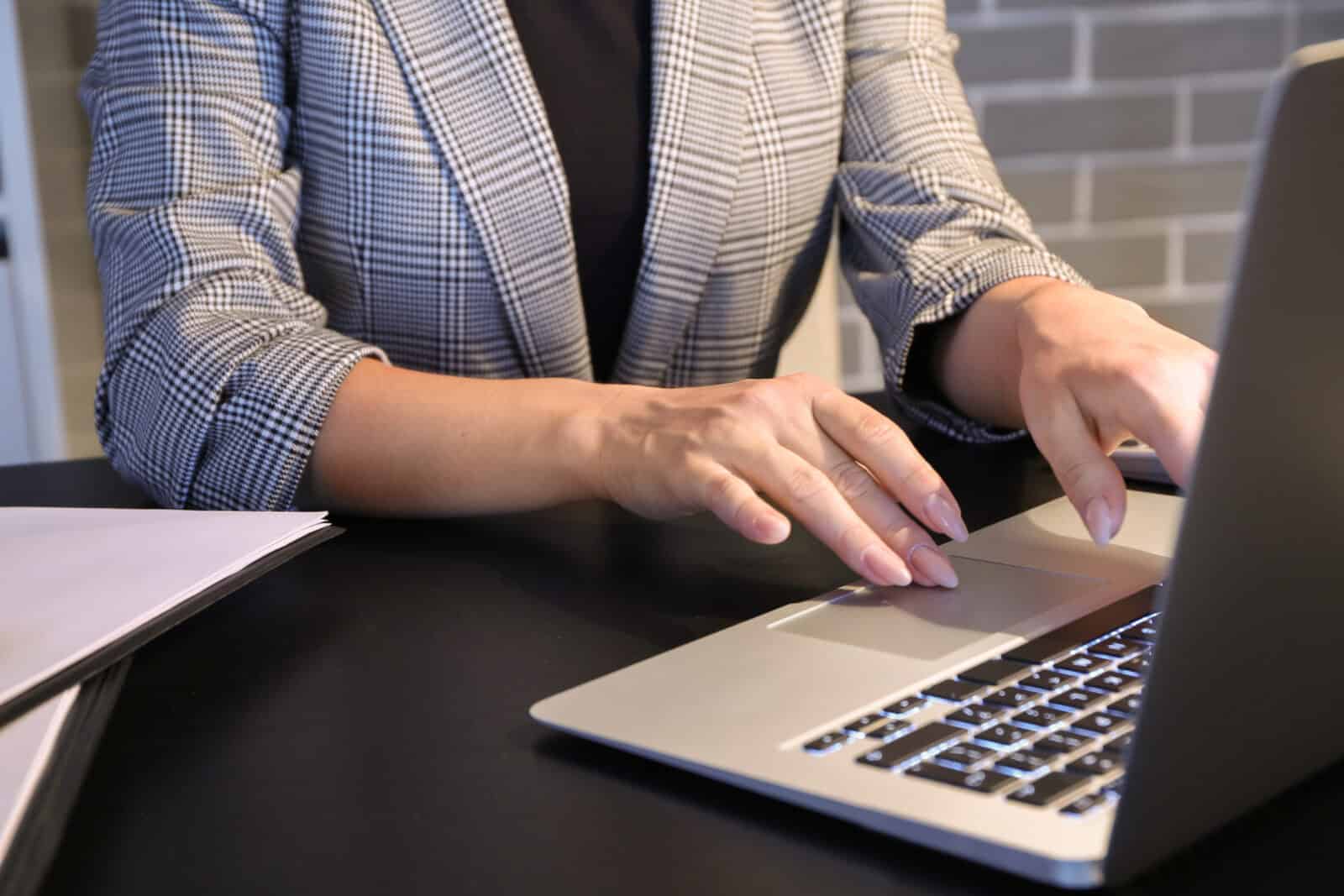 What Women Learned About Happiness That Isn’t True