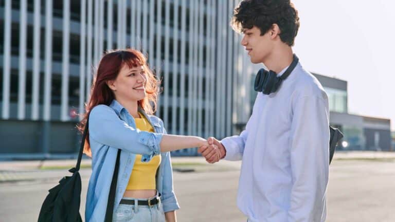 12 Best Real-Life Strategies to Meet a Date