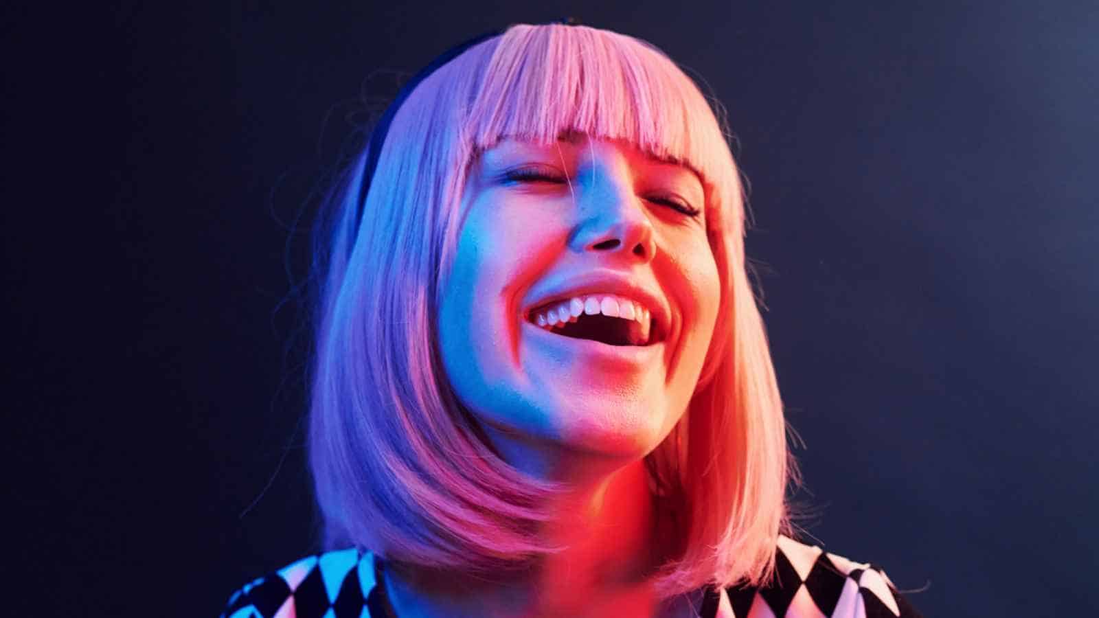 6 Hair Colors Men Find Attractive and 6 They Tend to Avoid